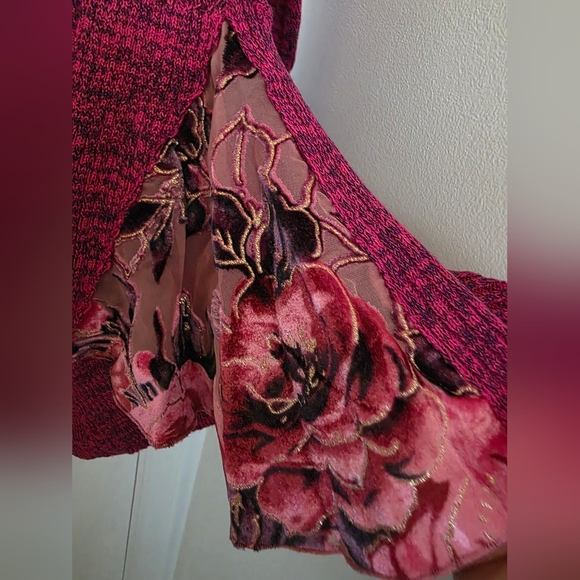 Aratta Genesis Cardigan Women's Pink Sweater Jeweled Buttons Small - Picture 5 of 8